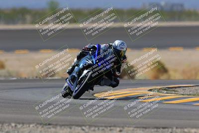 media/Oct-08-2022-SoCal Trackdays (Sat) [[1fc3beec89]]/Turn 14 (1050am)/